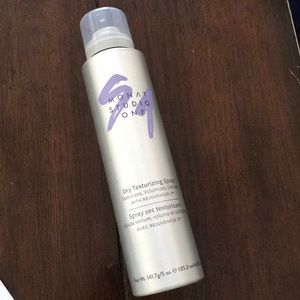 Monat Dry Texturizing Spray
